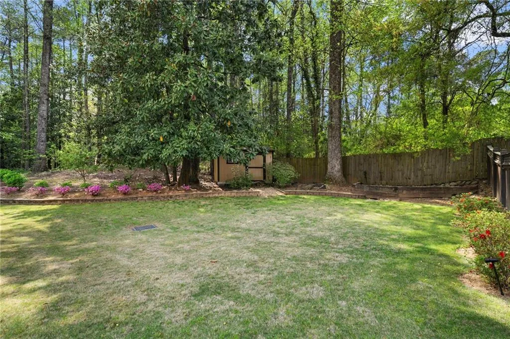 820 Heards Ferry Road, Atlanta, Georgia 30328, 6 Bedrooms Bedrooms, ,8 BathroomsBathrooms,Residential,For Sale,820 Heards Ferry Road,7736191
