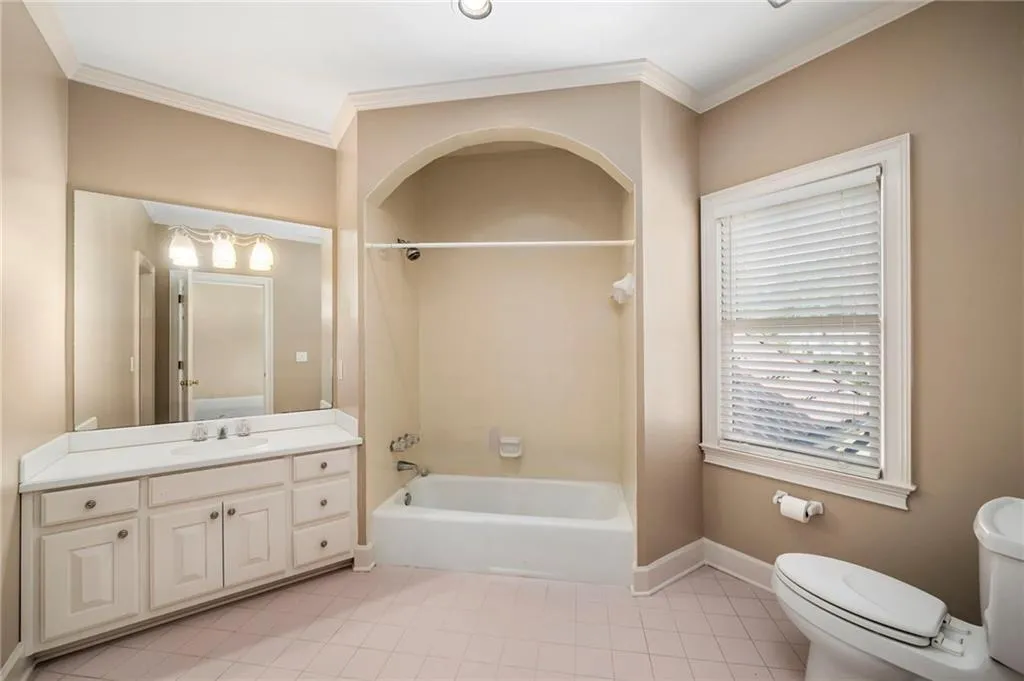 820 Heards Ferry Road, Atlanta, Georgia 30328, 6 Bedrooms Bedrooms, ,8 BathroomsBathrooms,Residential,For Sale,820 Heards Ferry Road,7736191