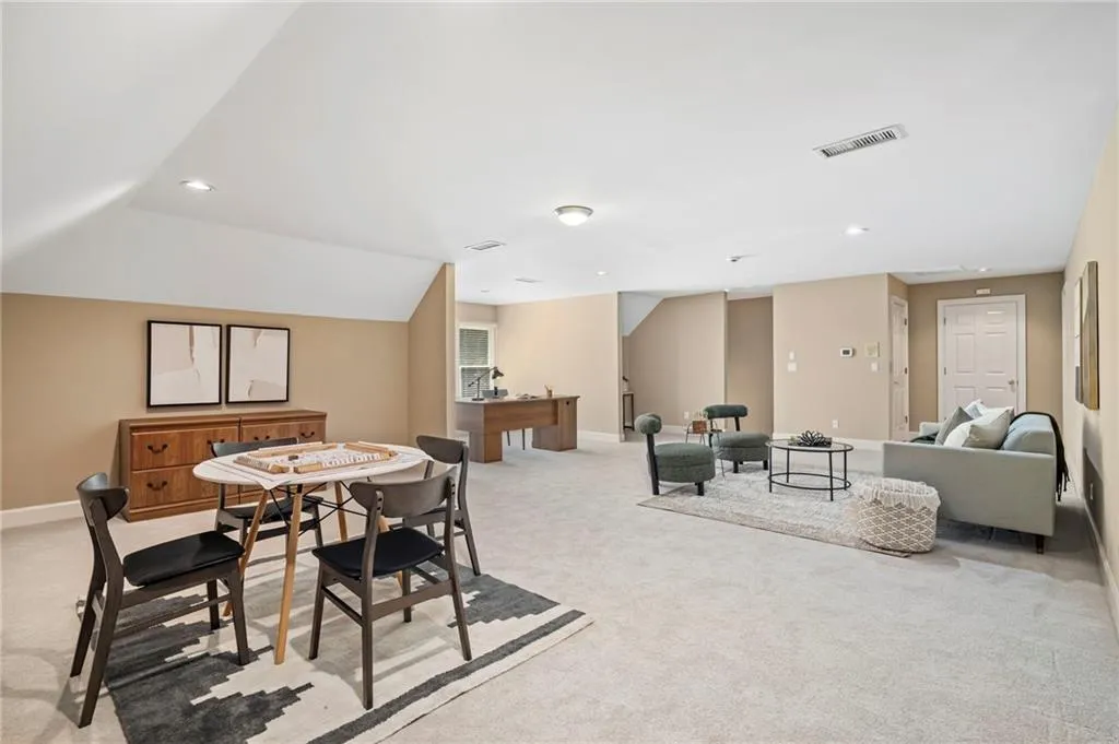 820 Heards Ferry Road, Atlanta, Georgia 30328, 6 Bedrooms Bedrooms, ,8 BathroomsBathrooms,Residential,For Sale,820 Heards Ferry Road,7736191