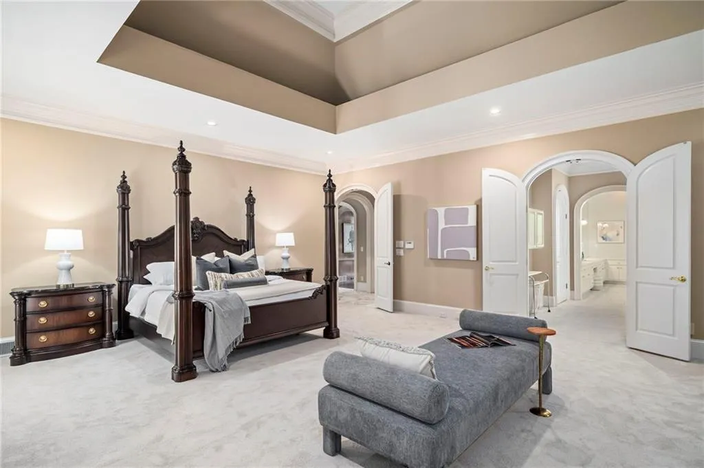 820 Heards Ferry Road, Atlanta, Georgia 30328, 6 Bedrooms Bedrooms, ,8 BathroomsBathrooms,Residential,For Sale,820 Heards Ferry Road,7736191