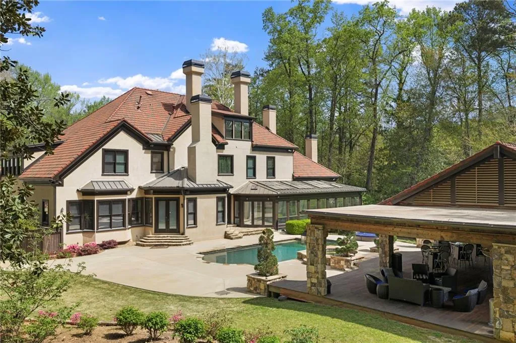 820 Heards Ferry Road, Atlanta, Georgia 30328, 6 Bedrooms Bedrooms, ,8 BathroomsBathrooms,Residential,For Sale,820 Heards Ferry Road,7736191