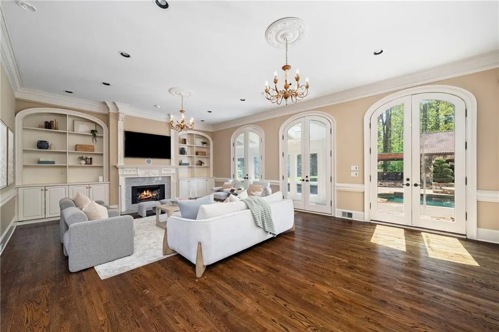 820 Heards Ferry Road, Atlanta, Georgia 30328, 6 Bedrooms Bedrooms, ,8 BathroomsBathrooms,Residential,For Sale,820 Heards Ferry Road,7736191