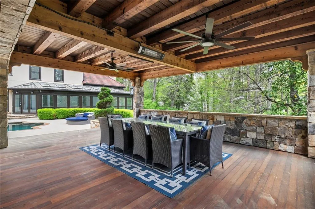 820 Heards Ferry Road, Atlanta, Georgia 30328, 6 Bedrooms Bedrooms, ,8 BathroomsBathrooms,Residential,For Sale,820 Heards Ferry Road,7736191