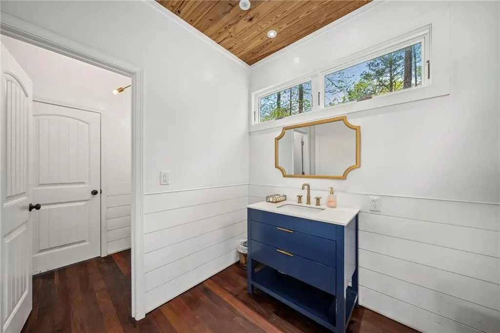 820 Heards Ferry Road, Atlanta, Georgia 30328, 6 Bedrooms Bedrooms, ,8 BathroomsBathrooms,Residential,For Sale,820 Heards Ferry Road,7736191