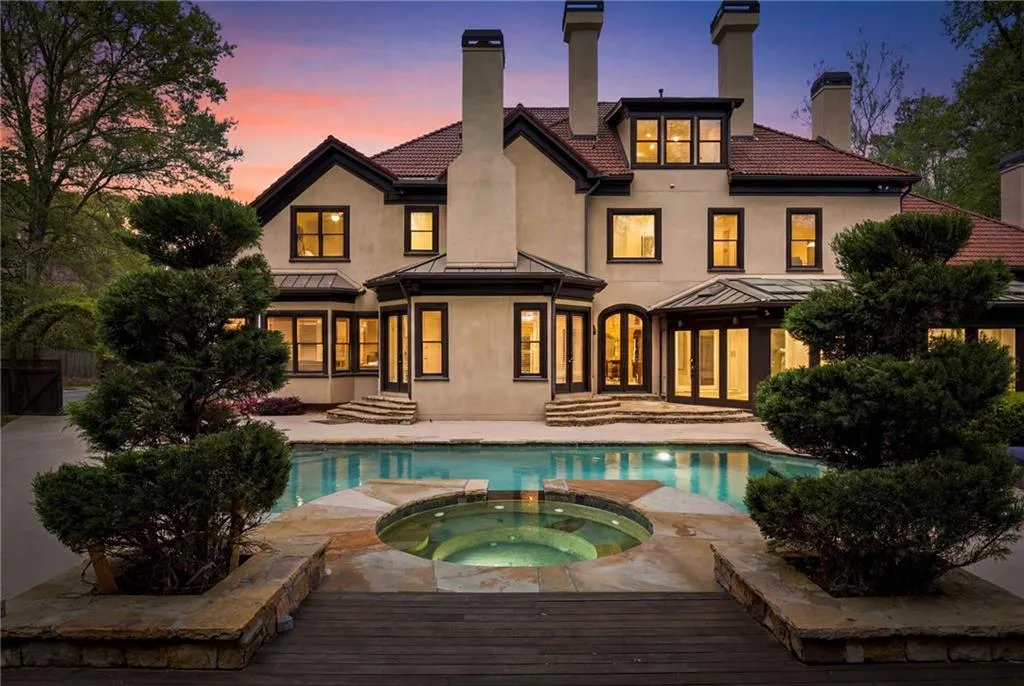 820 Heards Ferry Road, Atlanta, Georgia 30328, 6 Bedrooms Bedrooms, ,8 BathroomsBathrooms,Residential,For Sale,820 Heards Ferry Road,7736191