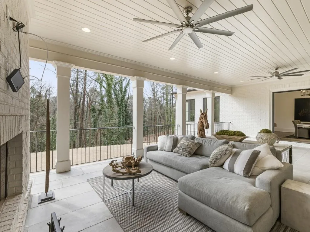 5315 Riverview Road, Atlanta, Georgia 30327, 5 Bedrooms Bedrooms, ,5 BathroomsBathrooms,Residential,Sold,5315 Riverview Road,6732449