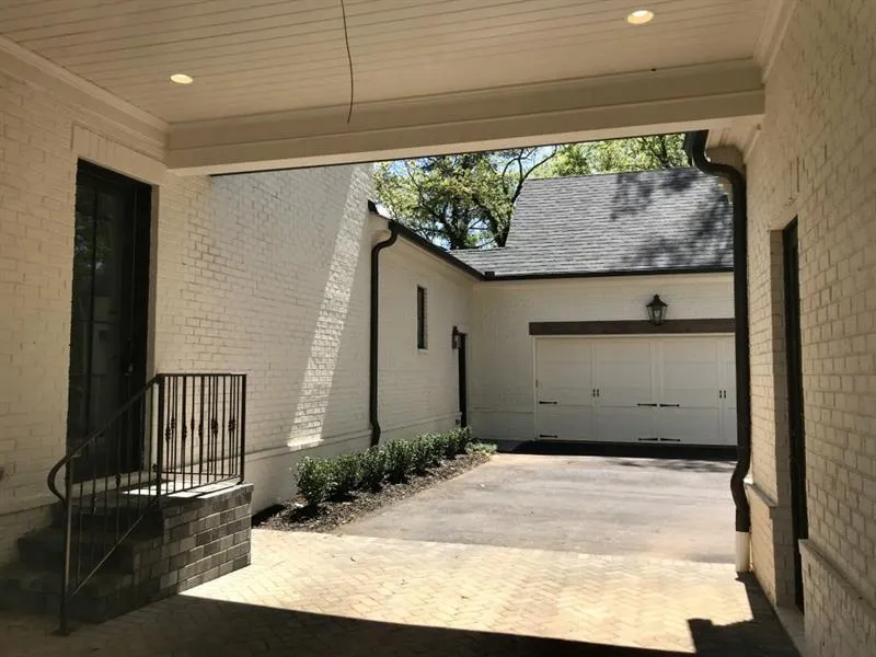 5315 Riverview Road, Atlanta, Georgia 30327, 5 Bedrooms Bedrooms, ,5 BathroomsBathrooms,Residential,Sold,5315 Riverview Road,6732449