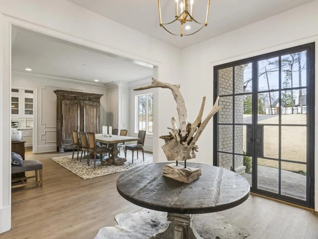 5315 Riverview Road, Atlanta, Georgia 30327, 5 Bedrooms Bedrooms, ,5 BathroomsBathrooms,Residential,Sold,5315 Riverview Road,6732449