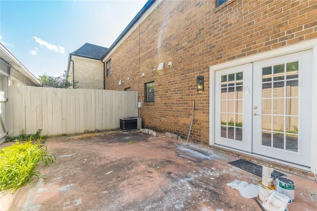 320 Winding River Drive Unit C, Sandy Springs, Georgia 30350, 2 Bedrooms Bedrooms, ,2 BathroomsBathrooms,Residential,Sold,320 Winding River Drive Unit C,6784735