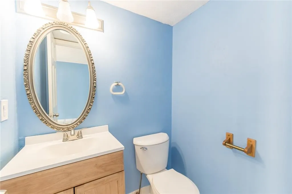 320 Winding River Drive Unit C, Sandy Springs, Georgia 30350, 2 Bedrooms Bedrooms, ,2 BathroomsBathrooms,Residential,Sold,320 Winding River Drive Unit C,6784735