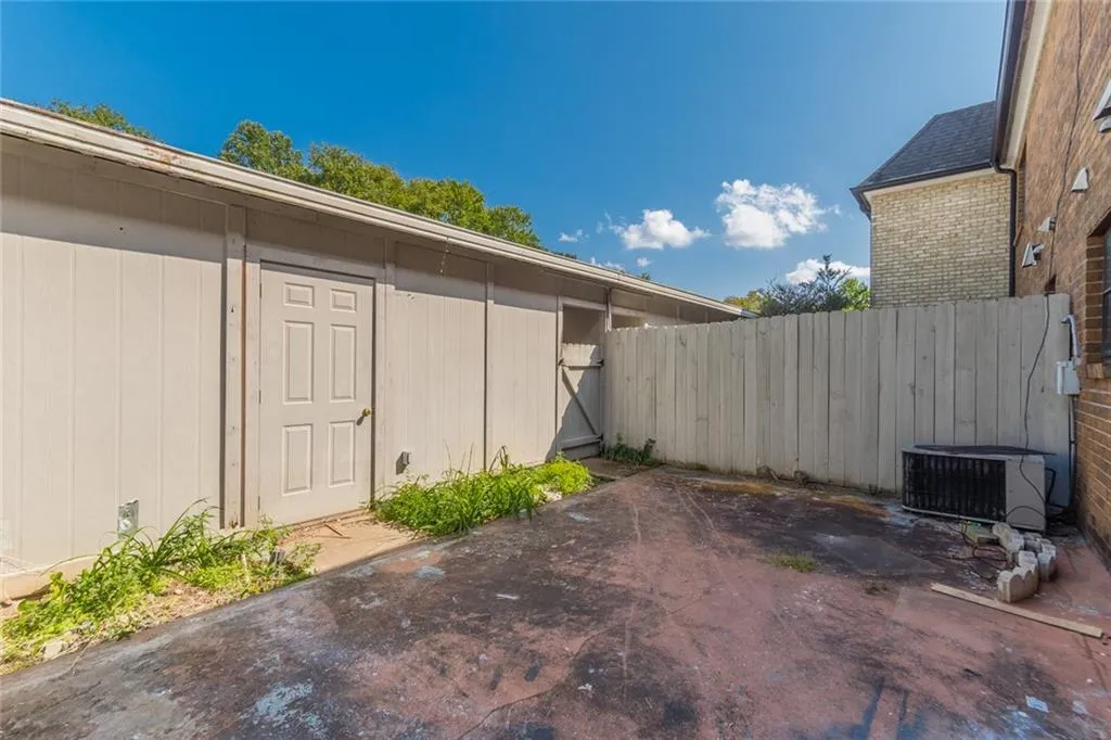 320 Winding River Drive Unit C, Sandy Springs, Georgia 30350, 2 Bedrooms Bedrooms, ,2 BathroomsBathrooms,Residential,Sold,320 Winding River Drive Unit C,6784735