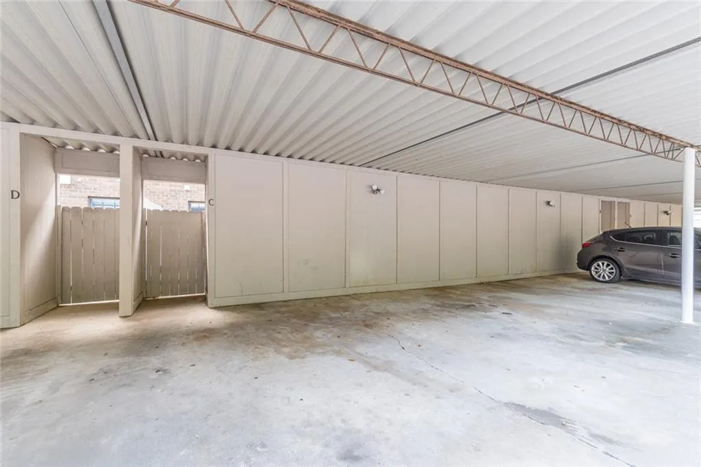 320 Winding River Drive Unit C, Sandy Springs, Georgia 30350, 2 Bedrooms Bedrooms, ,2 BathroomsBathrooms,Residential,Sold,320 Winding River Drive Unit C,6784735