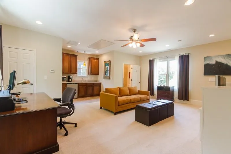 60 W Belle Isle Road Ne, Atlanta, Georgia 30342, 4 Bedrooms Bedrooms, ,4 BathroomsBathrooms,Residential,Sold,60 W Belle Isle Road Ne,5863905