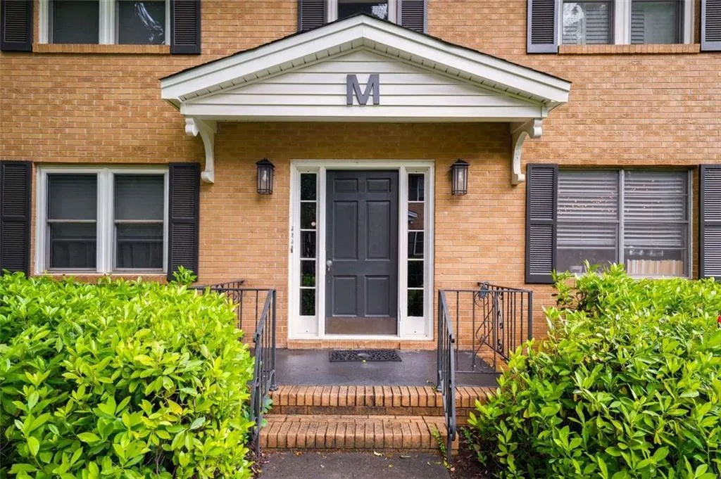 3510 Roswell Road Nw Unit M4, Atlanta, Georgia 30305, 2 Bedrooms Bedrooms, 0 ,2 BathroomsBathrooms,Residential,For Sale,3510 Roswell Road Nw Unit M4,7744882
