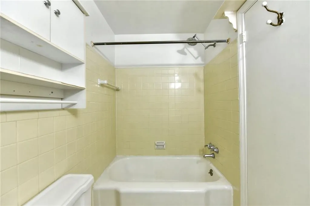 640 Patrick Place, Atlanta, Georgia 30328, 3 Bedrooms Bedrooms, ,2 BathroomsBathrooms,Residential,Sold,640 Patrick Place,6079729 640 Patrick Place, Atlanta, Georgia 30328, 3 Bedrooms Bedrooms, ,2 BathroomsBathrooms,Residential,Sold,640 Patrick Place,6079729