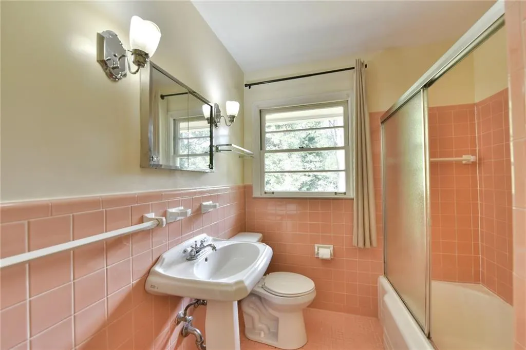 640 Patrick Place, Atlanta, Georgia 30328, 3 Bedrooms Bedrooms, ,2 BathroomsBathrooms,Residential,Sold,640 Patrick Place,6079729 640 Patrick Place, Atlanta, Georgia 30328, 3 Bedrooms Bedrooms, ,2 BathroomsBathrooms,Residential,Sold,640 Patrick Place,6079729