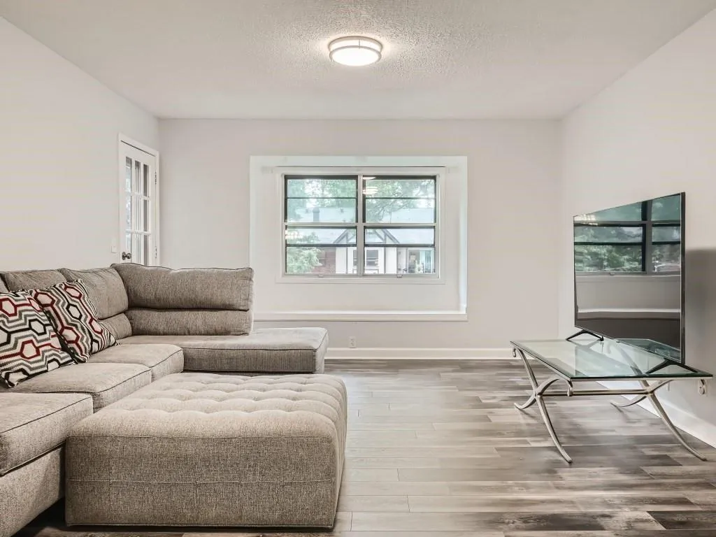 6851 Roswell Road Unit 17, Atlanta, Georgia 30328, 4 Bedrooms Bedrooms, ,2 BathroomsBathrooms,Residential,Sold,6851 Roswell Road Unit 17,7250036