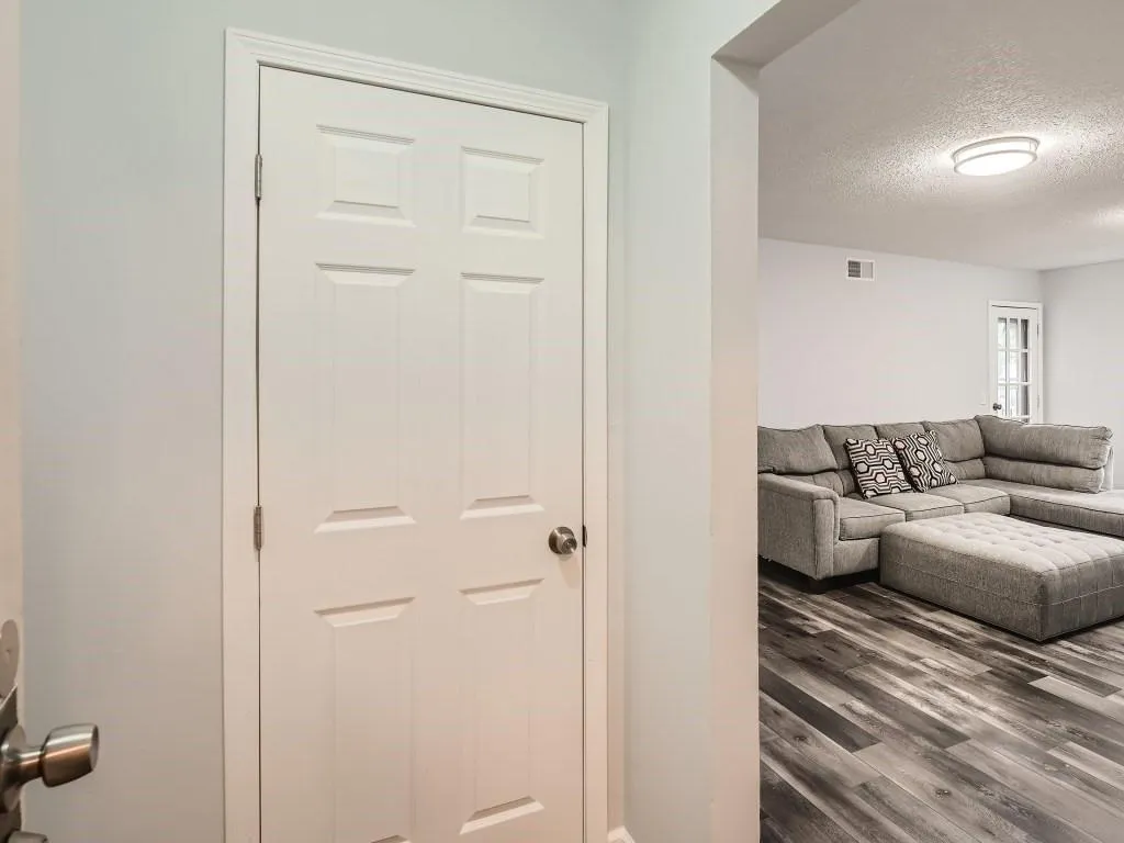 6851 Roswell Road Unit 17, Atlanta, Georgia 30328, 4 Bedrooms Bedrooms, ,2 BathroomsBathrooms,Residential,Sold,6851 Roswell Road Unit 17,7250036