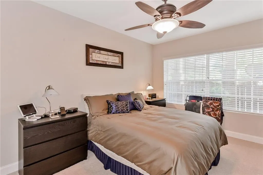 6980 Roswell Road Unit D10, Atlanta, Georgia 30328, 2 Bedrooms Bedrooms, ,2 BathroomsBathrooms,Residential,Sold,6980 Roswell Road Unit D10,6541659