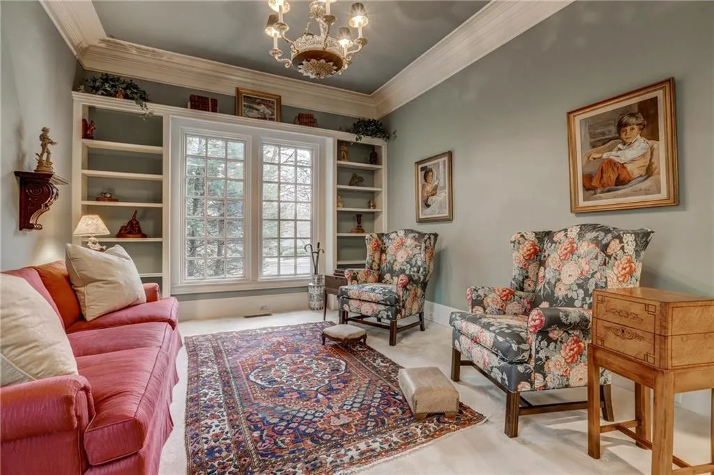 8370 Jett Ferry Road, Sandy Springs, Georgia 30350, 6 Bedrooms Bedrooms, ,5 BathroomsBathrooms,Residential,Sold,8370 Jett Ferry Road,5983487