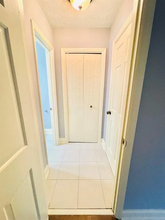 300 Winding River Drive Unit H, Sandy Springs, Georgia 30350, 3 Bedrooms Bedrooms, ,2 BathroomsBathrooms,Residential,Sold,300 Winding River Drive Unit H,7032228