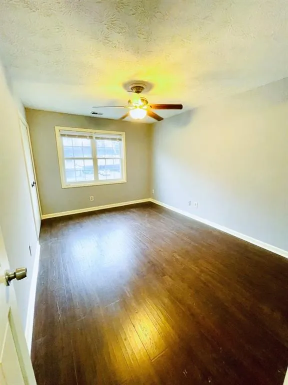 300 Winding River Drive Unit H, Sandy Springs, Georgia 30350, 3 Bedrooms Bedrooms, ,2 BathroomsBathrooms,Residential,Sold,300 Winding River Drive Unit H,7032228