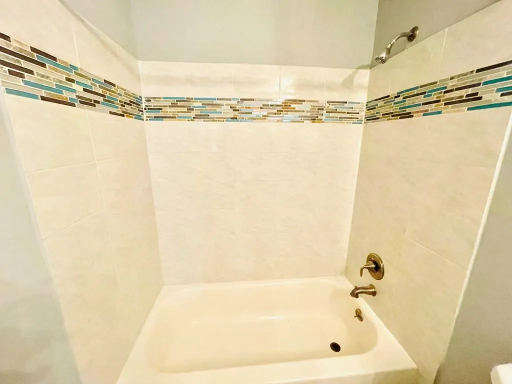 300 Winding River Drive Unit H, Sandy Springs, Georgia 30350, 3 Bedrooms Bedrooms, ,2 BathroomsBathrooms,Residential,Sold,300 Winding River Drive Unit H,7032228