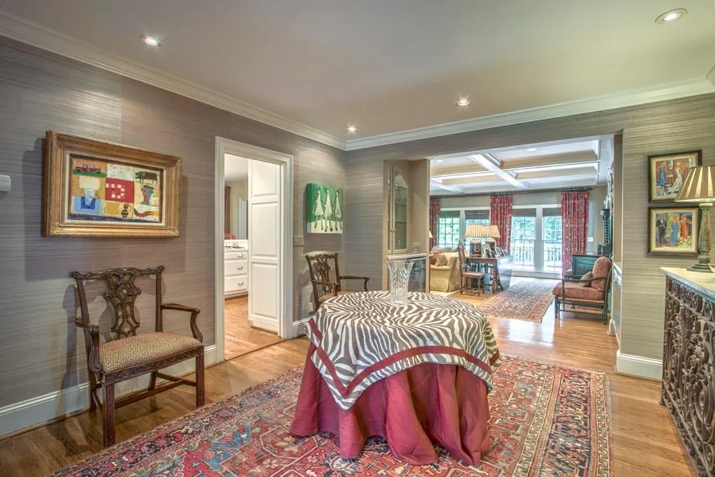 907 Beaverbrook Drive Nw, Atlanta, Georgia 30318, 5 Bedrooms Bedrooms, ,3 BathroomsBathrooms,Residential,Sold,907 Beaverbrook Drive Nw,5740193