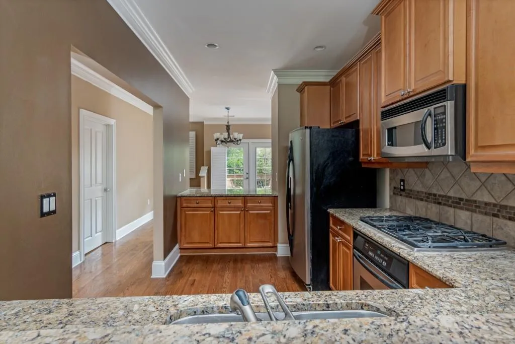 5600 Glenridge Park, Atlanta, Georgia 30342, 2 Bedrooms Bedrooms, ,2 BathroomsBathrooms,Residential,Sold,5600 Glenridge Park,6608829