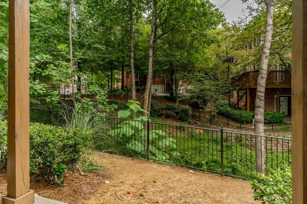 5600 Glenridge Park, Atlanta, Georgia 30342, 2 Bedrooms Bedrooms, ,2 BathroomsBathrooms,Residential,Sold,5600 Glenridge Park,6608829