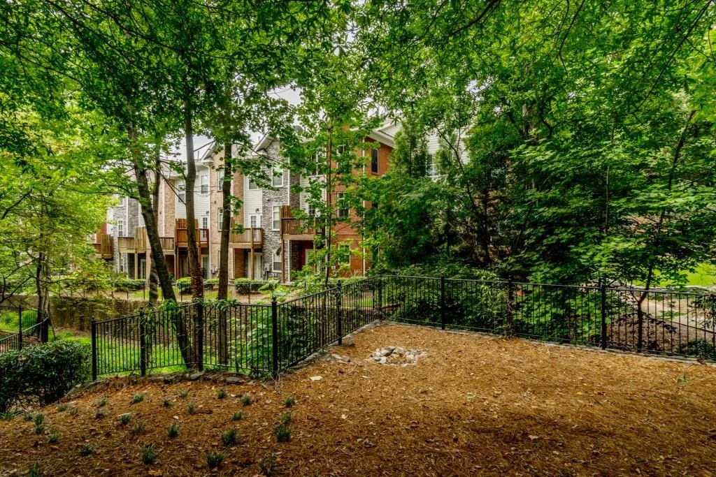 5600 Glenridge Park, Atlanta, Georgia 30342, 2 Bedrooms Bedrooms, ,2 BathroomsBathrooms,Residential,Sold,5600 Glenridge Park,6608829