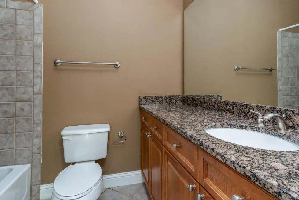 5600 Glenridge Park, Atlanta, Georgia 30342, 2 Bedrooms Bedrooms, ,2 BathroomsBathrooms,Residential,Sold,5600 Glenridge Park,6608829