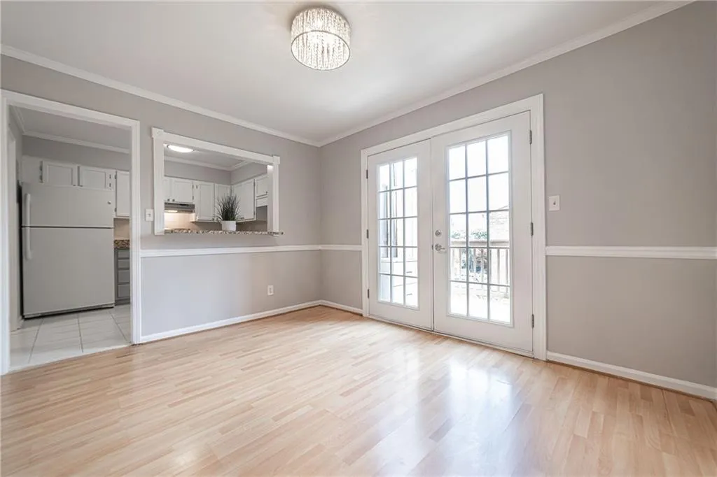 6520 Roswell Road Unit 48, Sandy Springs, Georgia 30328, 2 Bedrooms Bedrooms, ,1 BathroomBathrooms,Residential,Sold,6520 Roswell Road Unit 48,6920265