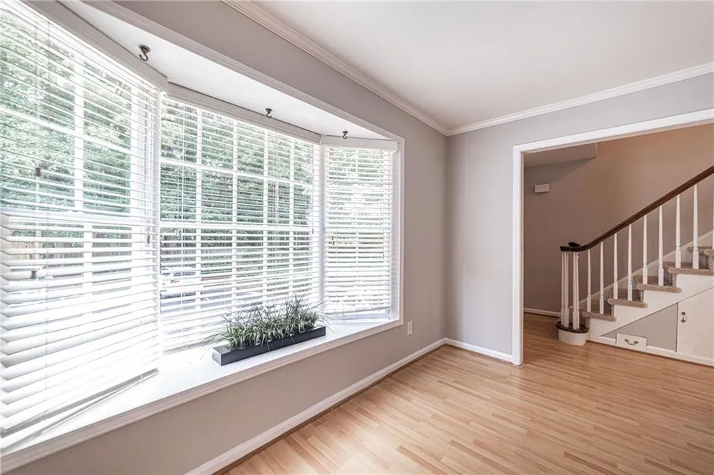6520 Roswell Road Unit 48, Sandy Springs, Georgia 30328, 2 Bedrooms Bedrooms, ,1 BathroomBathrooms,Residential,Sold,6520 Roswell Road Unit 48,6920265