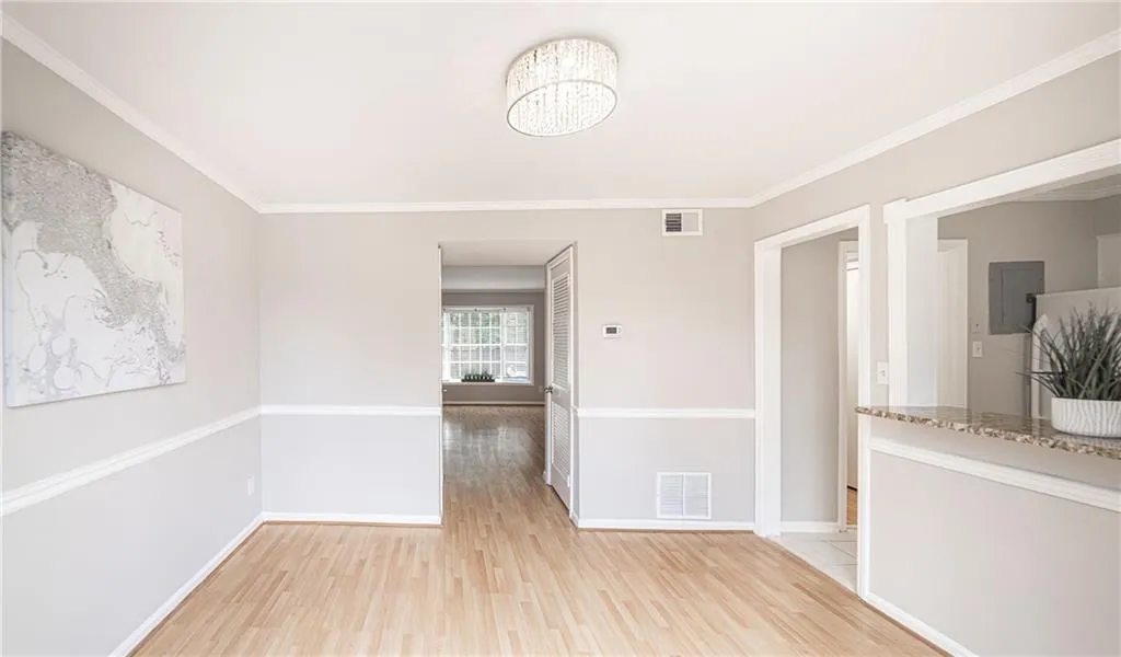 6520 Roswell Road Unit 48, Sandy Springs, Georgia 30328, 2 Bedrooms Bedrooms, ,1 BathroomBathrooms,Residential,Sold,6520 Roswell Road Unit 48,6920265