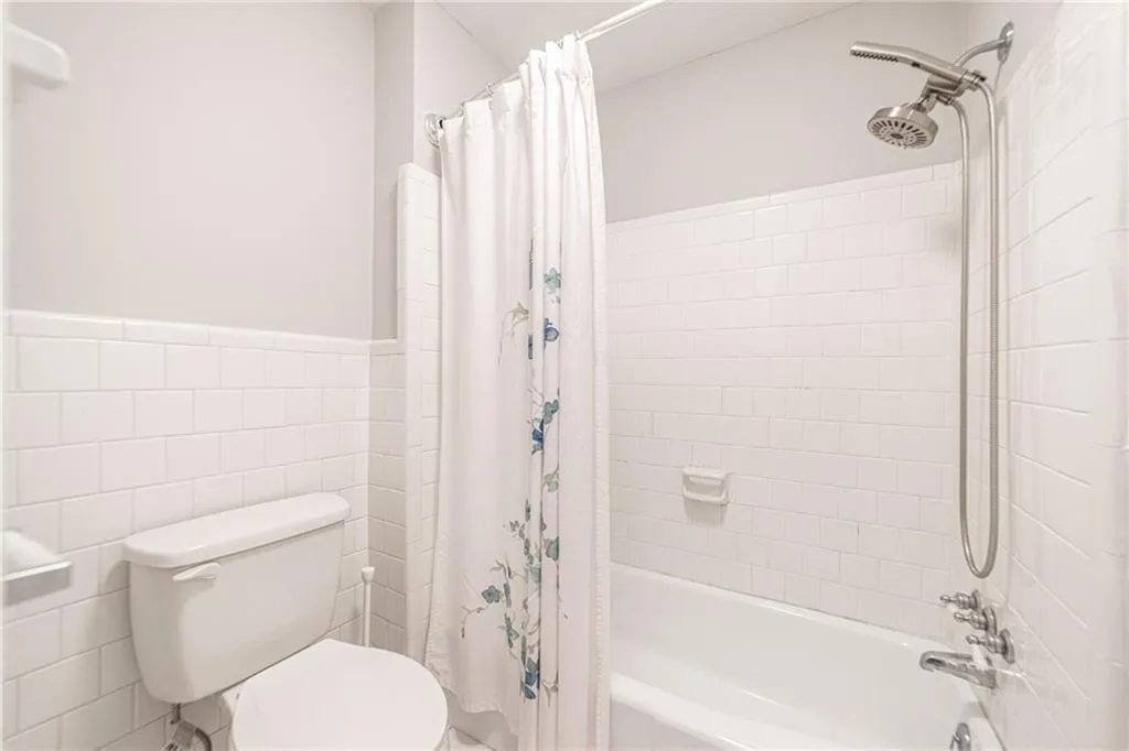 6520 Roswell Road Unit 48, Sandy Springs, Georgia 30328, 2 Bedrooms Bedrooms, ,1 BathroomBathrooms,Residential,Sold,6520 Roswell Road Unit 48,6920265