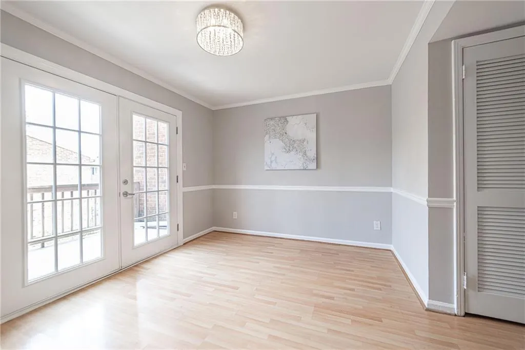 6520 Roswell Road Unit 48, Sandy Springs, Georgia 30328, 2 Bedrooms Bedrooms, ,1 BathroomBathrooms,Residential,Sold,6520 Roswell Road Unit 48,6920265