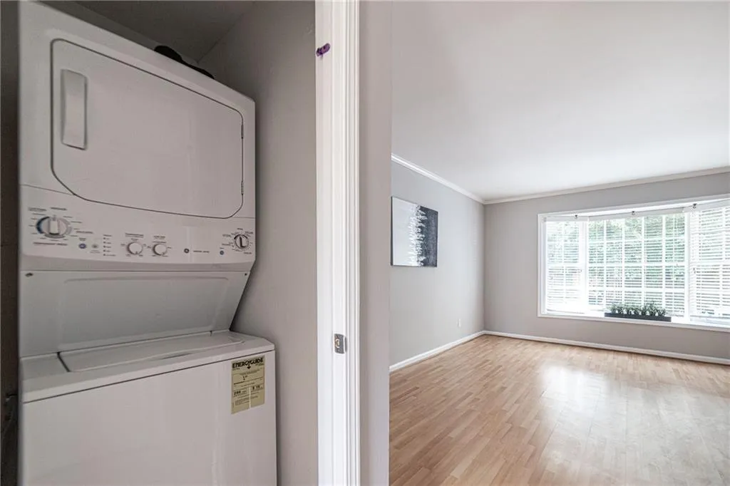 6520 Roswell Road Unit 48, Sandy Springs, Georgia 30328, 2 Bedrooms Bedrooms, ,1 BathroomBathrooms,Residential,Sold,6520 Roswell Road Unit 48,6920265