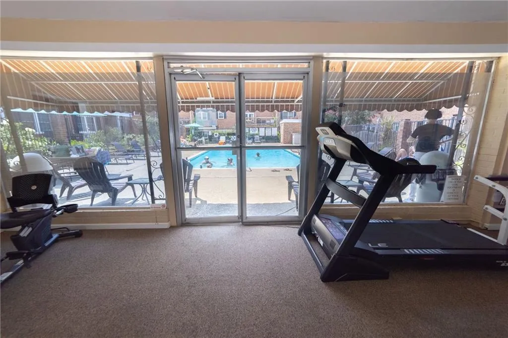 6520 Roswell Road Unit 48, Sandy Springs, Georgia 30328, 2 Bedrooms Bedrooms, ,1 BathroomBathrooms,Residential,Sold,6520 Roswell Road Unit 48,6920265