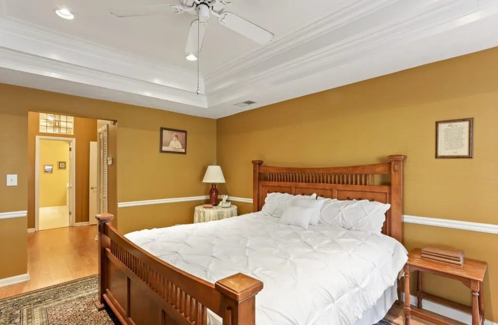 5615 Chemin De Vie, Sandy Springs, Georgia 30342, 2 Bedrooms Bedrooms, ,2 BathroomsBathrooms,Residential,Sold,5615 Chemin De Vie,6995305