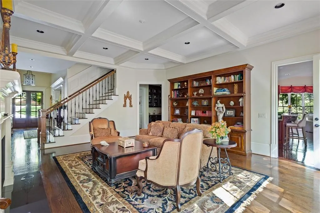 4799 Lake Forrest Drive, Sandy Springs, Georgia 30342, 7 Bedrooms Bedrooms, ,6 BathroomsBathrooms,Residential,Sold,4799 Lake Forrest Drive,6606942