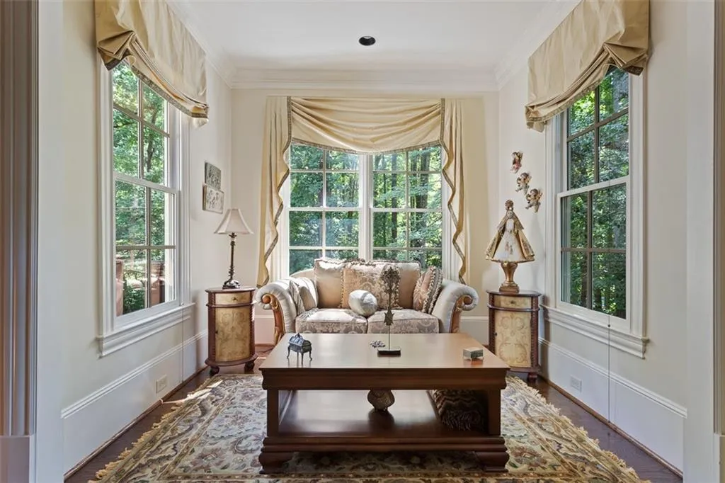 4799 Lake Forrest Drive, Sandy Springs, Georgia 30342, 7 Bedrooms Bedrooms, ,6 BathroomsBathrooms,Residential,Sold,4799 Lake Forrest Drive,6606942