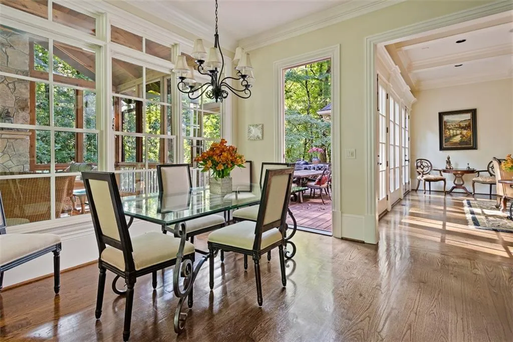 4799 Lake Forrest Drive, Sandy Springs, Georgia 30342, 7 Bedrooms Bedrooms, ,6 BathroomsBathrooms,Residential,Sold,4799 Lake Forrest Drive,6606942