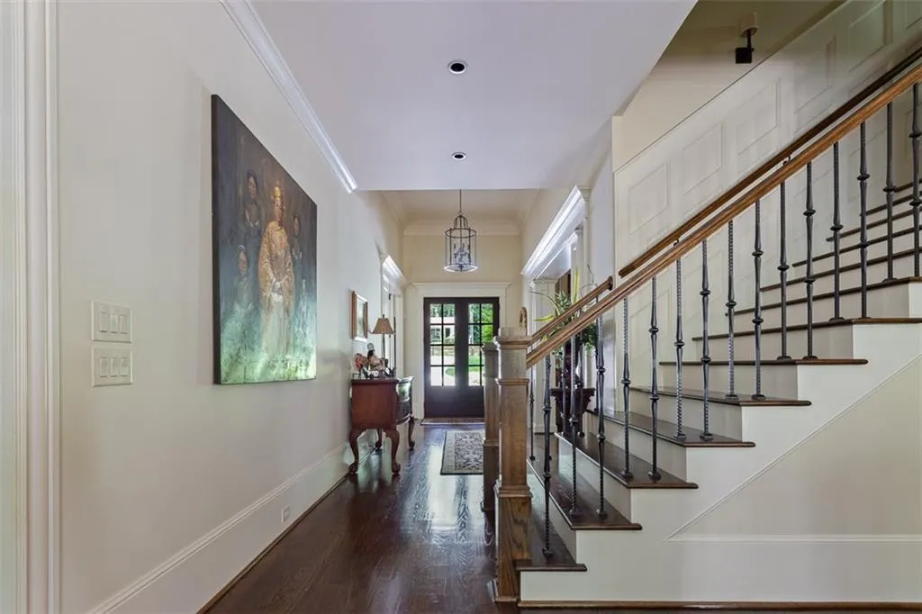 4799 Lake Forrest Drive, Sandy Springs, Georgia 30342, 7 Bedrooms Bedrooms, ,6 BathroomsBathrooms,Residential,Sold,4799 Lake Forrest Drive,6606942