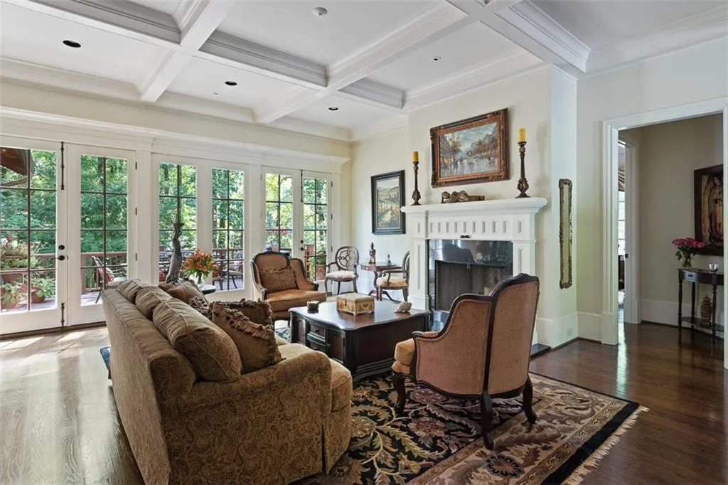 4799 Lake Forrest Drive, Sandy Springs, Georgia 30342, 7 Bedrooms Bedrooms, ,6 BathroomsBathrooms,Residential,Sold,4799 Lake Forrest Drive,6606942
