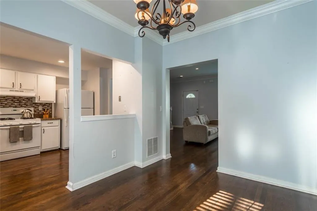 305 Wedgewood Way, Atlanta, Georgia 30350, 2 Bedrooms Bedrooms, ,2 BathroomsBathrooms,Residential,Sold,305 Wedgewood Way,5909776