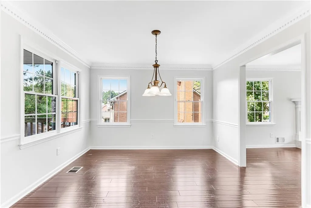 9123 Carroll Manor Drive, Sandy Springs, Georgia 30350, 3 Bedrooms Bedrooms, ,2 BathroomsBathrooms,Residential,Sold,9123 Carroll Manor Drive,6945008