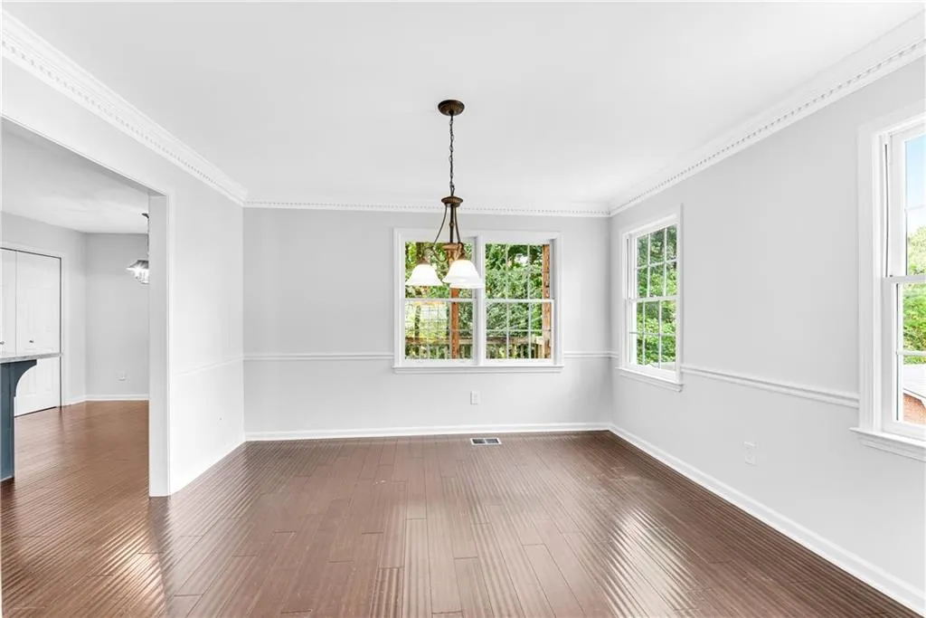 9123 Carroll Manor Drive, Sandy Springs, Georgia 30350, 3 Bedrooms Bedrooms, ,2 BathroomsBathrooms,Residential,Sold,9123 Carroll Manor Drive,6945008