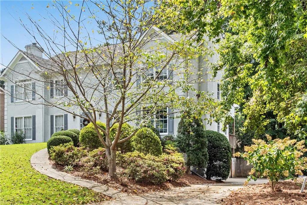 9123 Carroll Manor Drive, Sandy Springs, Georgia 30350, 3 Bedrooms Bedrooms, ,2 BathroomsBathrooms,Residential,Sold,9123 Carroll Manor Drive,6945008