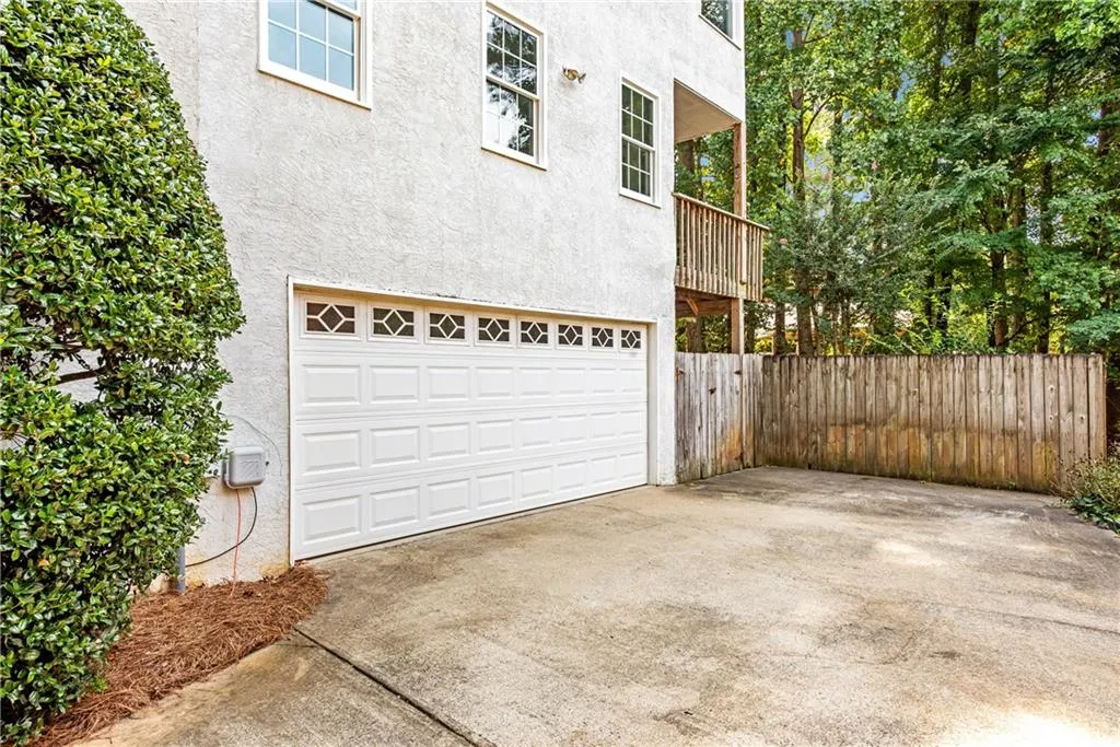 9123 Carroll Manor Drive, Sandy Springs, Georgia 30350, 3 Bedrooms Bedrooms, ,2 BathroomsBathrooms,Residential,Sold,9123 Carroll Manor Drive,6945008
